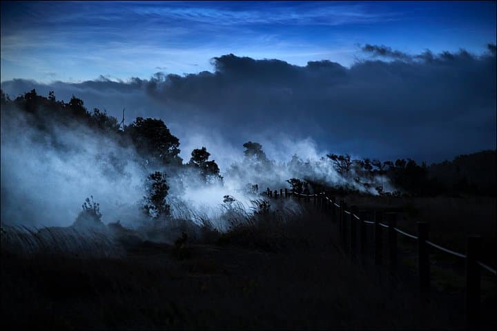 Hawaii Volcanoes National Park Full-Day Hiking Small-Group Adventure photo 4