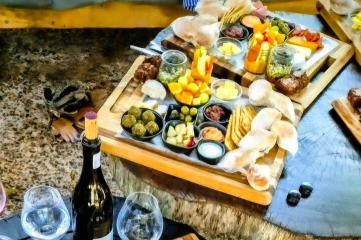 Fynbos & Wine: Kirstenbosch to Constantia Valley Walking Experience photo 5