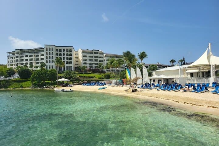 Luxury Airport Transfer: St. Thomas (STT) to The Ritz-Carlton, St. Thomas photo 4