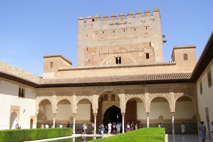 Alhambra & Generalife: Skip-the-Line Entry to the Nasrid Palaces in Granada photo 5