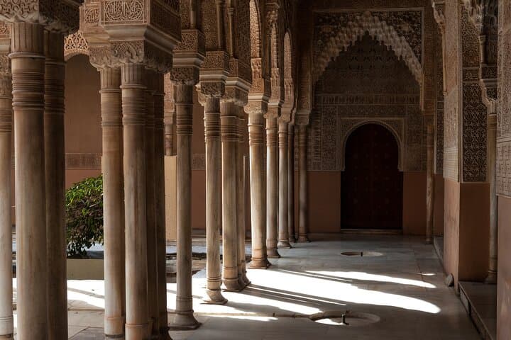 Alhambra & Generalife: Skip-the-Line Entry to the Nasrid Palaces in Granada photo 6