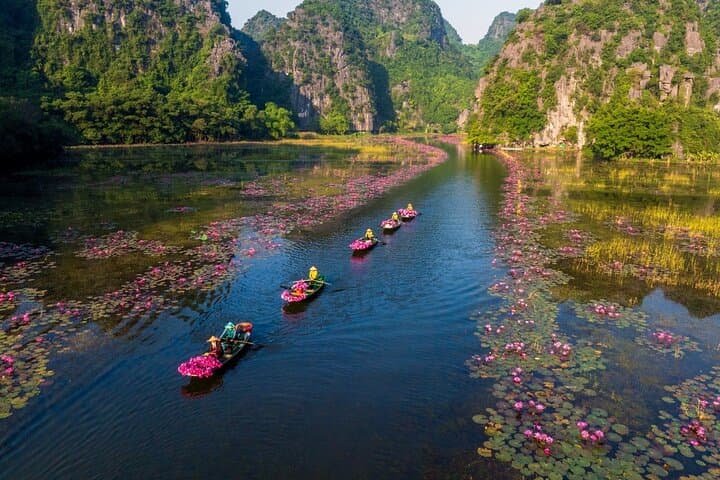 Cycle and Boat Through Hoa Lu & Tam Coc: Full-Day Trip from Hanoi photo 5