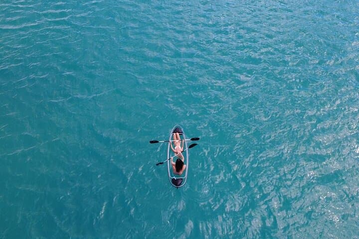 Clear Kayak Rentals at Ala Moana Beach Park — Self-Guided Tours in Oʻahu