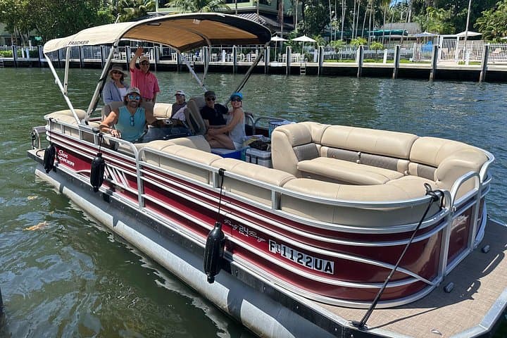 Fort Lauderdale Pontoon Rental: 24-Foot Boat on the New River photo 2