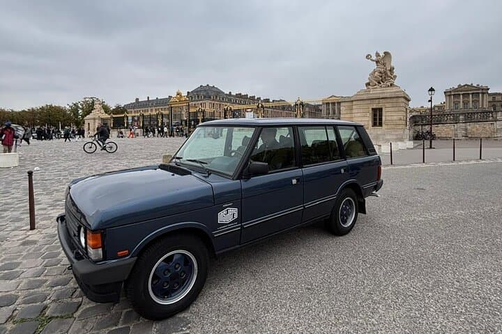 Like a Queen in Paris: Private Range Rover Classic Tour with Champagne photo 4
