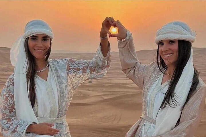 Red Dunes Abu Dhabi Desert Safari: 4x4 Dune Bashing & Bedouin Dinner photo 3