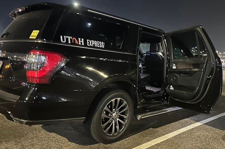 Private Salt Lake City to Park City Airport Transfer: Smooth Luxury Ride into the Wasatch photo 4