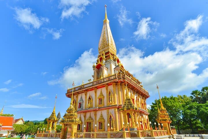 Phuket Old Town, Chalong Temple & Karon Viewpoint Shore Tour (Cruise-Friendly Half-Day)