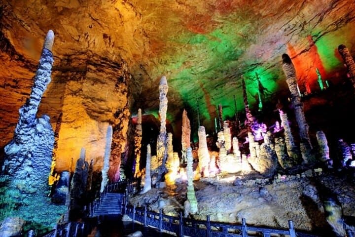 Zhangjiajie Yellow Dragon Cave Tickets — Explore Huanglong's Underground River & Stalactites