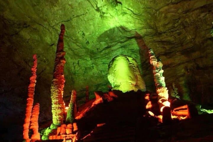 Zhangjiajie Yellow Dragon Cave Tickets — Explore Huanglong's Underground River & Stalactites photo 6