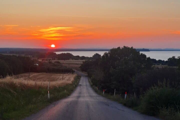 Lake Trasimeno Trekking Tour: Panicale Loop to Magione (12 km)