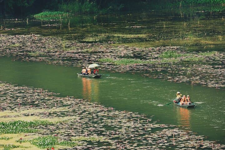 Tam Coc & Hoa Lu Private Day: Cycling, Sampan Boat Ride & Bich Dong Pagoda photo 3