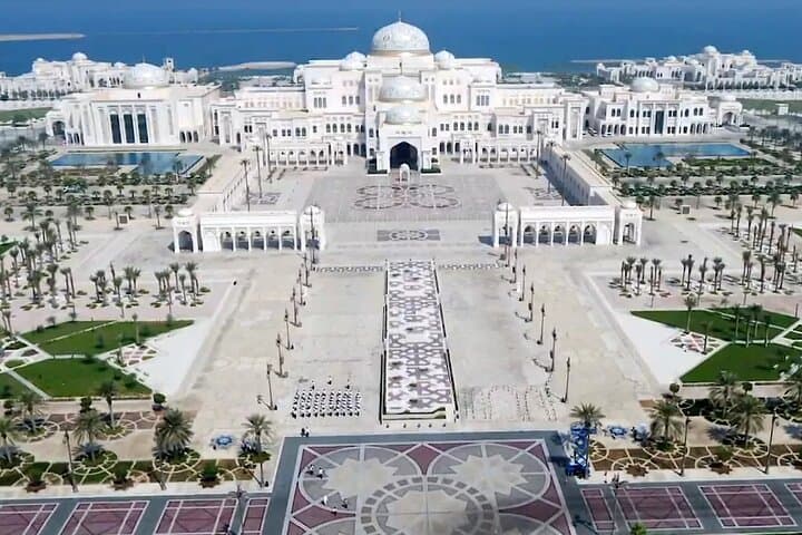 Full-Day Private Abu Dhabi Sightseeing Tour from Dubai: Grand Mosque, Corniche & Heritage photo 3