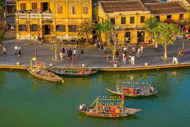 Marble Mountains and Hoi An Night Luxury Tour from Da Nang