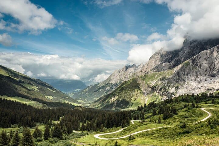 Full-Day Grindelwald, Interlaken & Lauterbrunnen Coach Tour from Zurich photo 2