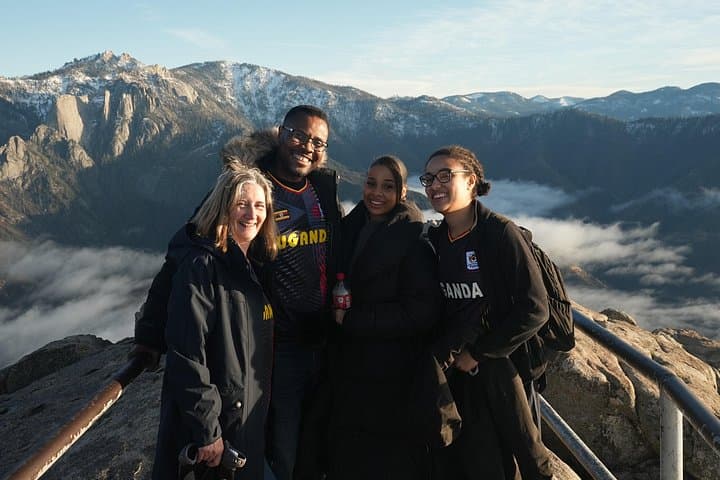 Day Trip to Sequoia & Kings Canyon: General Sherman, Moro Rock & Tunnel Log photo 4