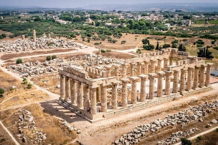 Segesta and Selinunte Day Tour from Palermo with Winery Tasting