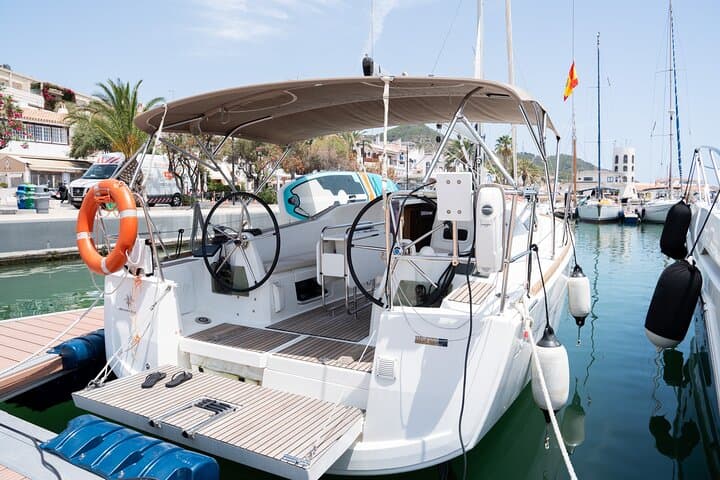 Private Day Sailing from Sitges — Costa del Garraf & Costa Dorada photo 4