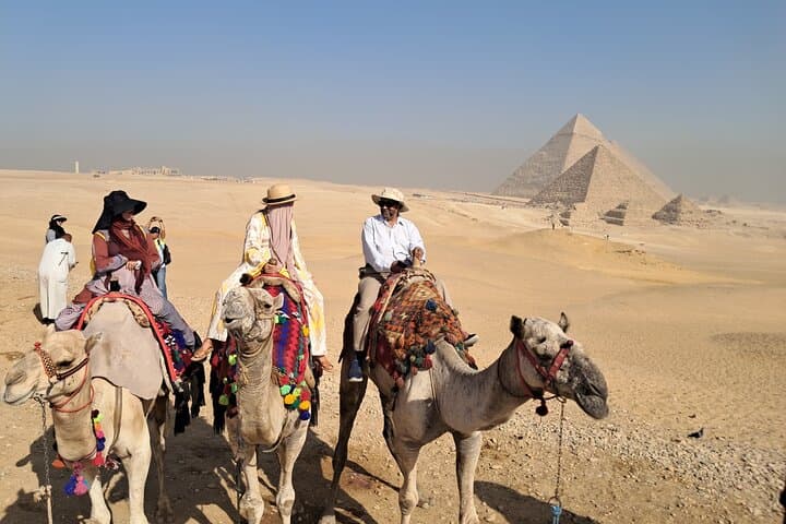VIP Giza Pyramids & Private Felucca: Luxury Cairo Day Trip photo 3