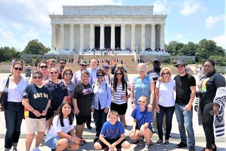 Morning Monuments Tour with Washington Monument Access photo 3