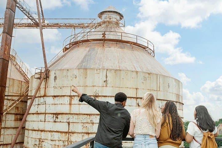 Inside Magnolia Official Silos Tour of Chip and Joanna's Story photo 1