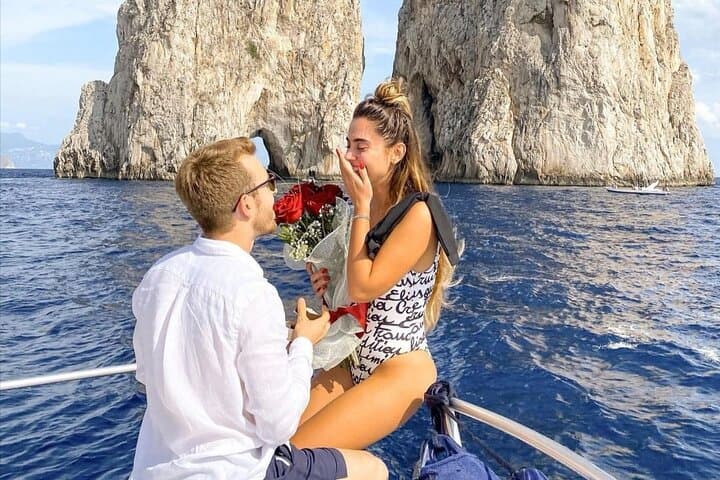 Romantic Proposal at Capri's Faraglioni with Professional Photoshoot