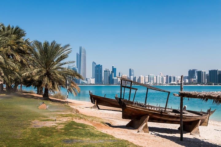 Abu Dhabi Layover: 6-Hour Tour to Sheikh Zayed, Louvre & Yas Island photo 2