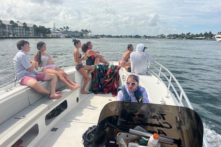 Parasailing Fort Lauderdale Beach: 400-Foot Ocean Flight & Wildlife Views photo 3