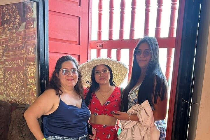 Discover Cartagena VIP: Private 4-Day Cultural & Rosario Islands Tour photo 3