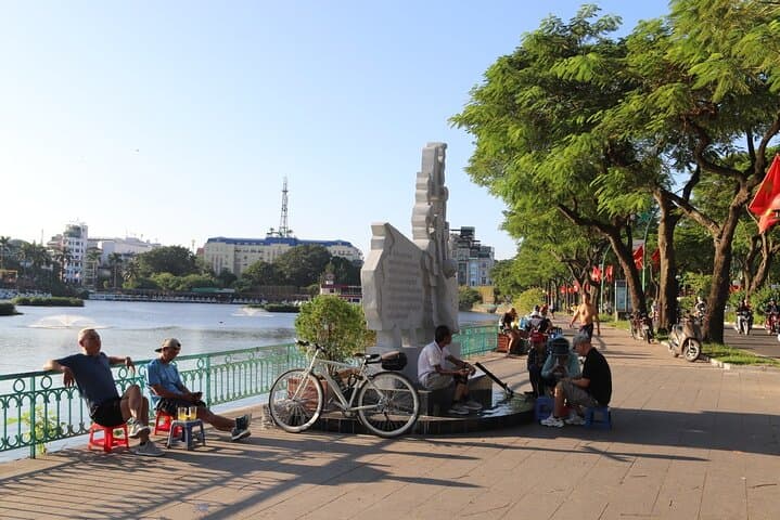 Sunrise 12K: Morning Run Through Historic Hanoi's Lakes, Bridges & Old Quarter photo 6