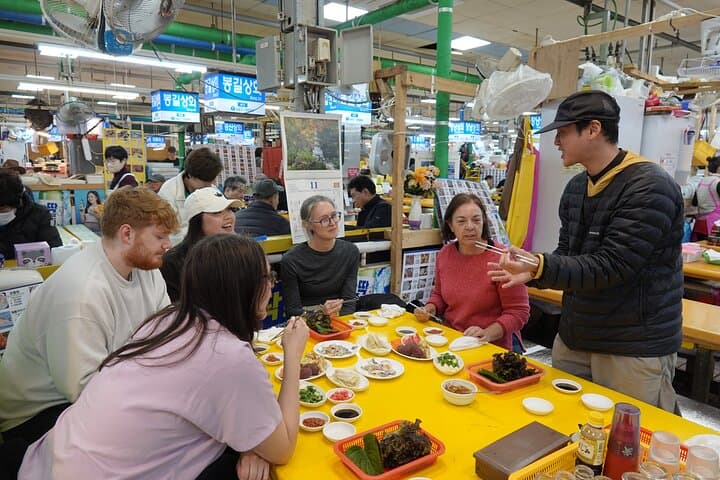 Busan Food Market Tour: Seafood Smash & Street Food Walk