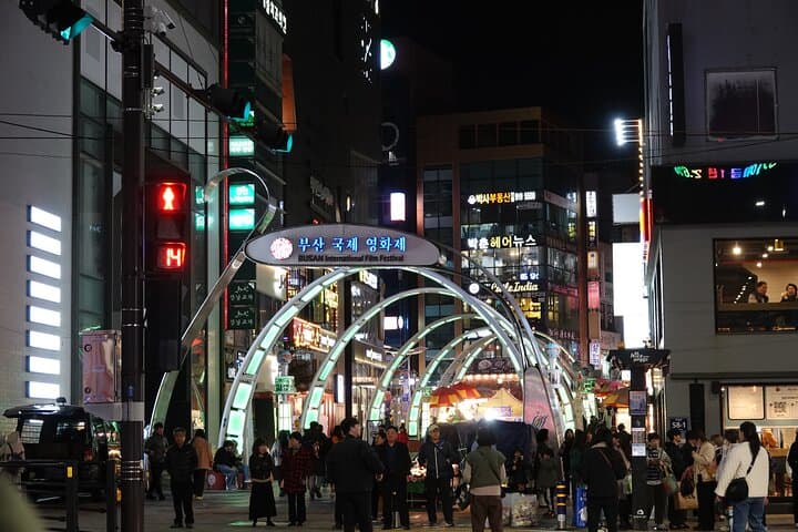 Busan Food Market Tour: Seafood Smash & Street Food Walk photo 5