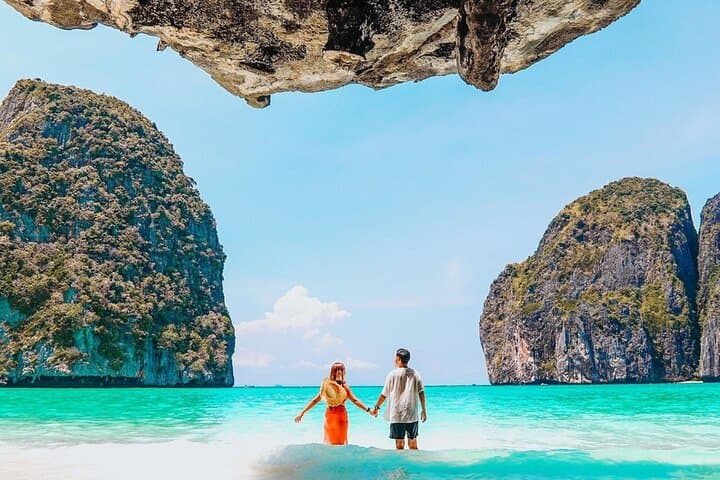 Phi Phi Islands Speedboat Day Trip from Phuket: Pileh Lagoon, Maya Bay & Snorkeling