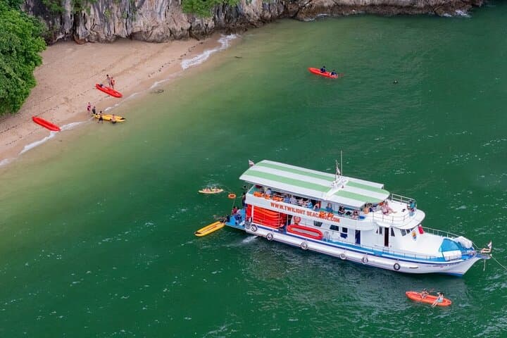 James Bond Island Day Tour: Panak & Hong Islands, Sunset Dinner and Bioluminescent Night Paddle photo 2