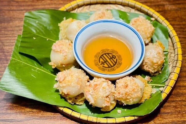 Hue Traditional Cooking Class with Madam Thu - Market-to-Table Culinary Experience photo 3
