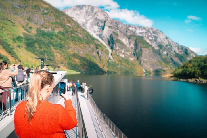 Flåm Railway & UNESCO Nærøyfjord Cruise: Day Trip from Bergen photo 4