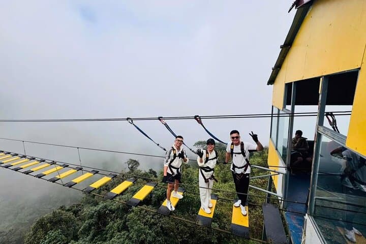Rong May Glass Bridge Sapa: Skywalk, Cliff Elevator & Adventure Tips photo 5