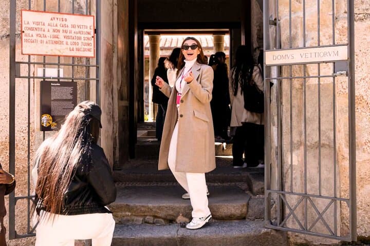 Private Archaeologist Tour of Pompeii Ruins — 2-Hour Guided Walk photo 2