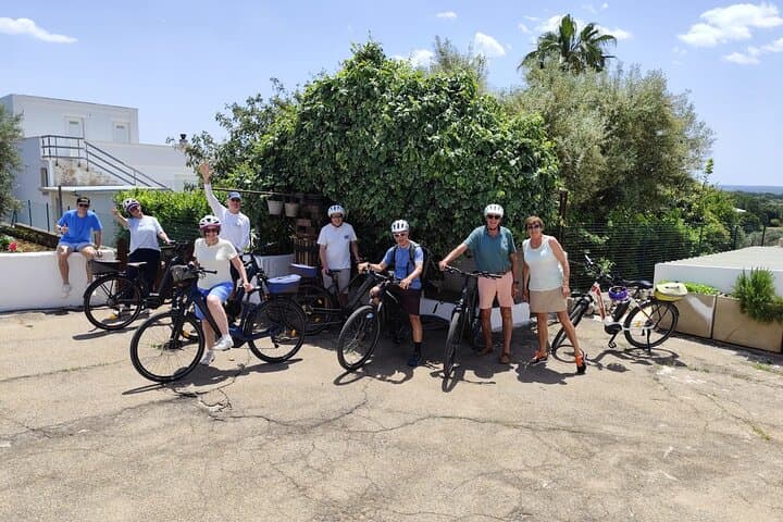 E‑Bike Tour in the Itria Valley: Cycle Trulli, Aqueduct Paths & Apulian Cuisine