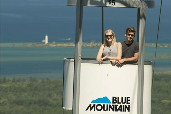 Blue Mountain & Niagara Falls: Private 2-Day Luxury Experience from Toronto photo 4