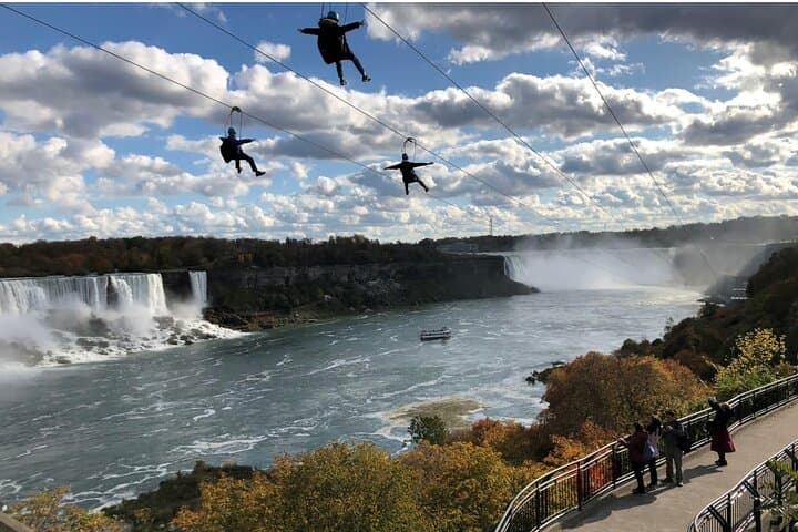 Blue Mountain & Niagara Falls: Private 2-Day Luxury Experience from Toronto photo 6