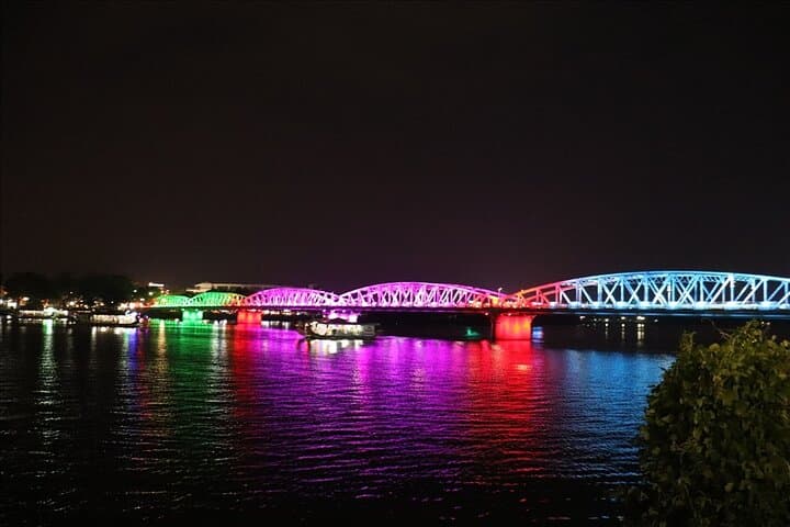 Hue by Night: Cyclo Ride, Street Food & Folk Music on the Perfume River photo 1