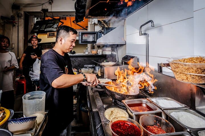 Saigon Stories: Evening Street Food Tour with 15+ Tastings in District 3 photo 2