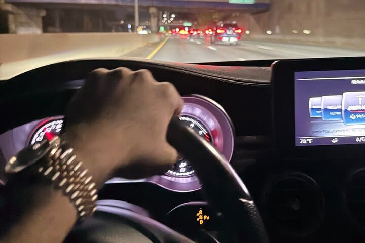 Logan Airport Pickup & Drop-off — Private Luxury Transfer to Boston