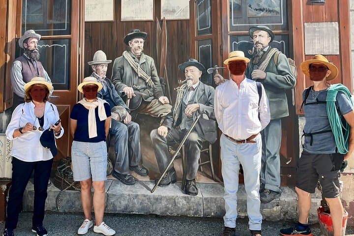 Inside Chamonix: Cultural Walking Tour with Traditional Alpine Toast