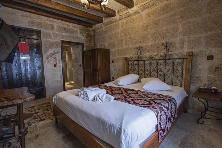 Three-Day Cappadocia Explorer at Century Cave Hotel — Red & Green Tours plus Jeep Safari photo 4