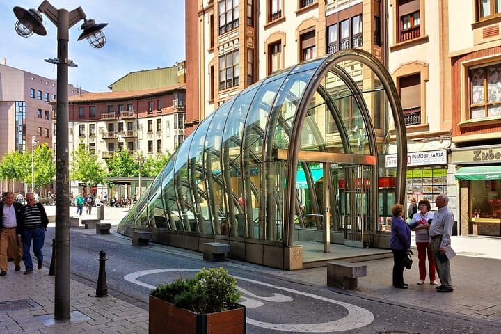 Bilbao Walking Tour — Top Sights and Hidden Gems in 2–2.5 Hours photo 2