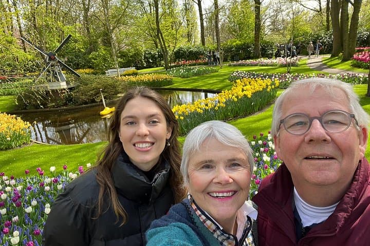 Private Keukenhof Garden Tour from Amsterdam — Skip-the-Line Tulip Experience photo 3