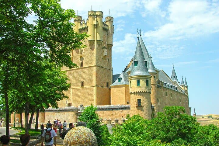 Private Madrid Day Trip to Toledo and Segovia — Alcázar, Roman Aqueduct & Panoramic Views photo 5