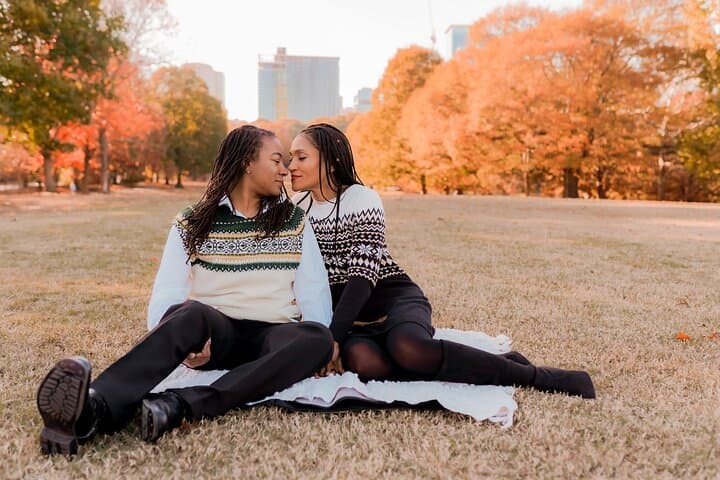 Capture Indianapolis: Private Vacation Photoshoot at Iconic City Sights